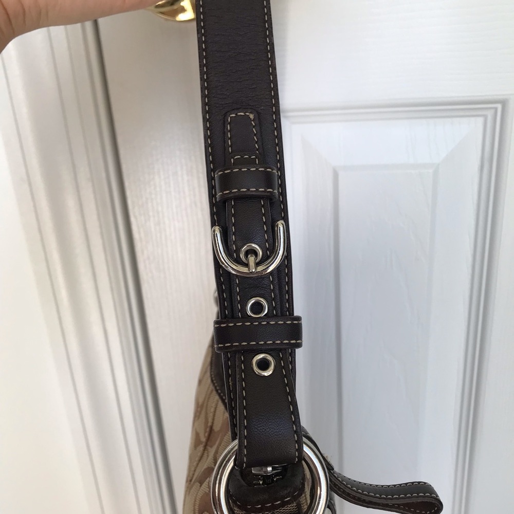 COACH Shoulder Bag - Picture 5 of 8
